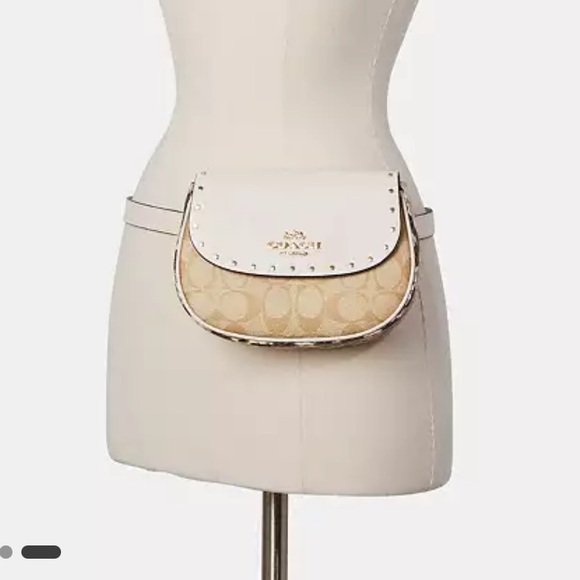Coach Saddle Belt Bag In Signature Canvas - Picture 2 of 5